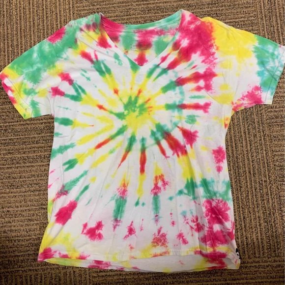 Large Tie Tie V-Neck - Picture 1 of 1